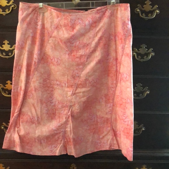 Skirt - Picture 1 of 5